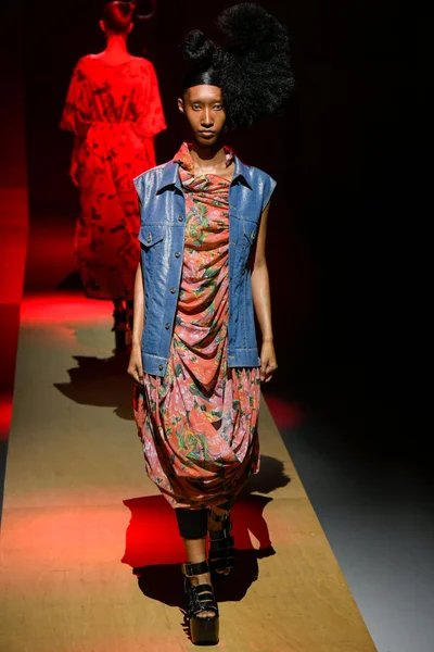 Look 23